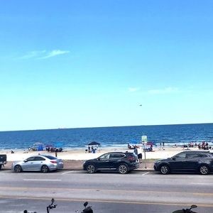 Meet your Posher, Trisha ann